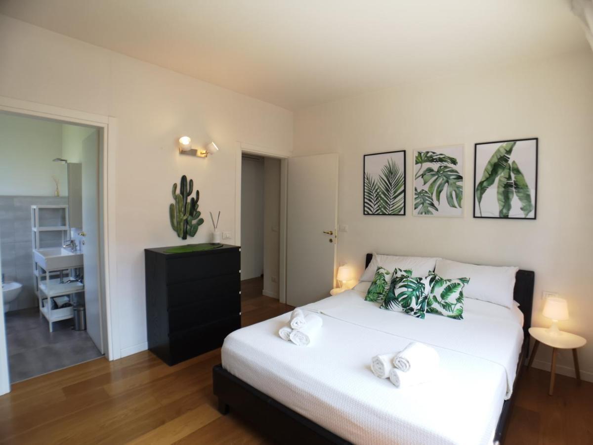 Convenient Family Apt With Private Parking Mestre Esterno foto