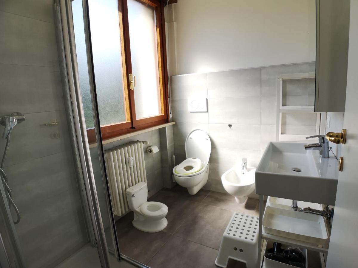 Convenient Family Apt With Private Parking Mestre Esterno foto