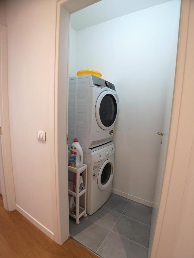 Convenient Family Apt With Private Parking Mestre Esterno foto