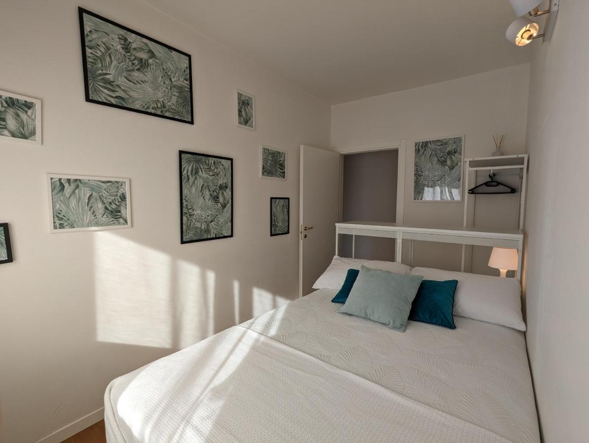 Convenient Family Apt With Private Parking Mestre Esterno foto