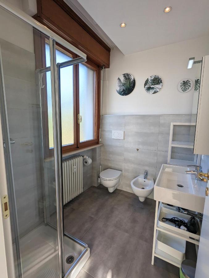 Convenient Family Apt With Private Parking Mestre Esterno foto