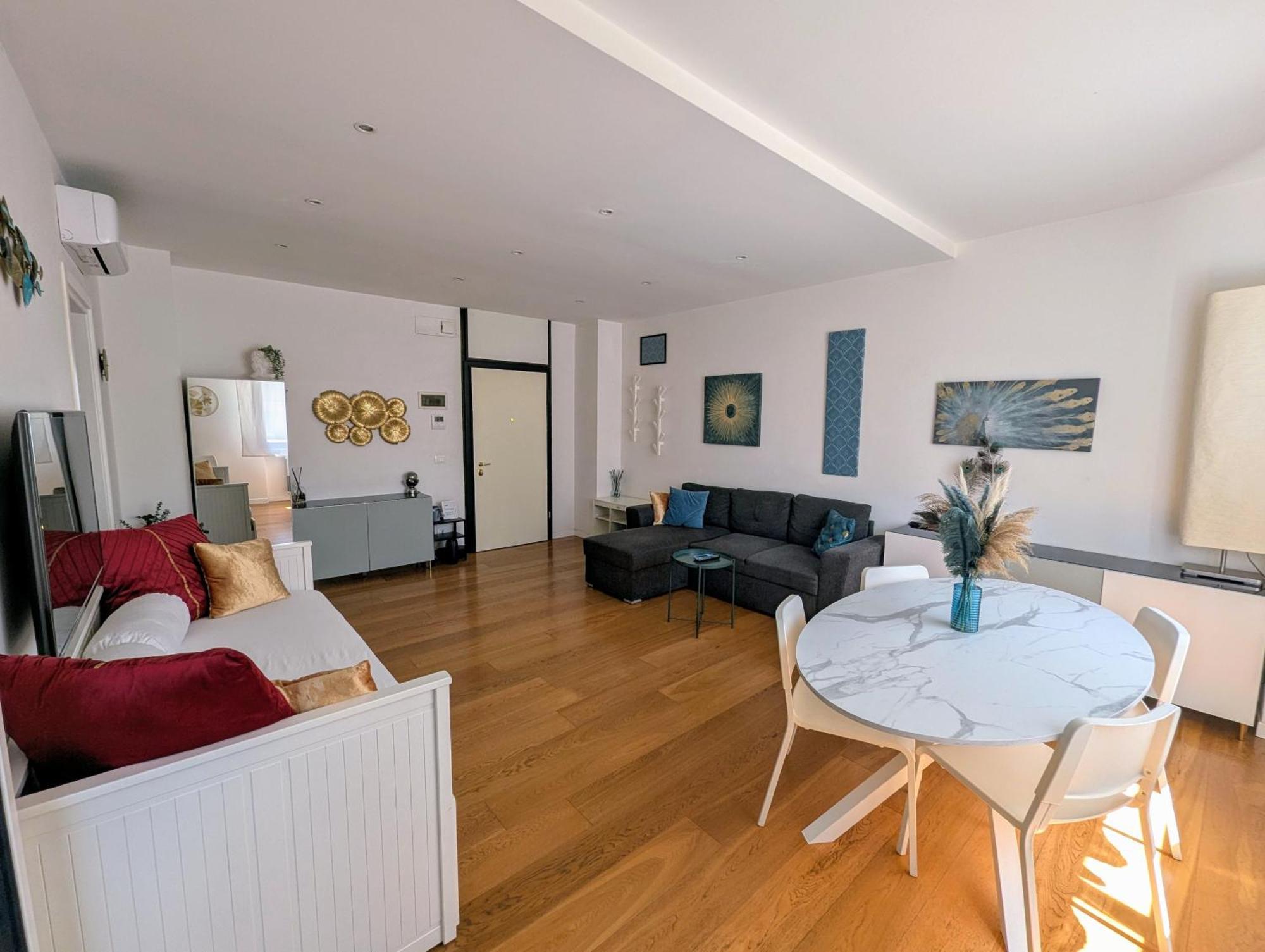 Convenient Family Apt With Private Parking Mestre Esterno foto